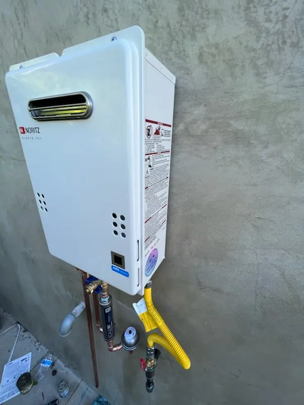 Tankless water heater installation for Phinney Ridge homes